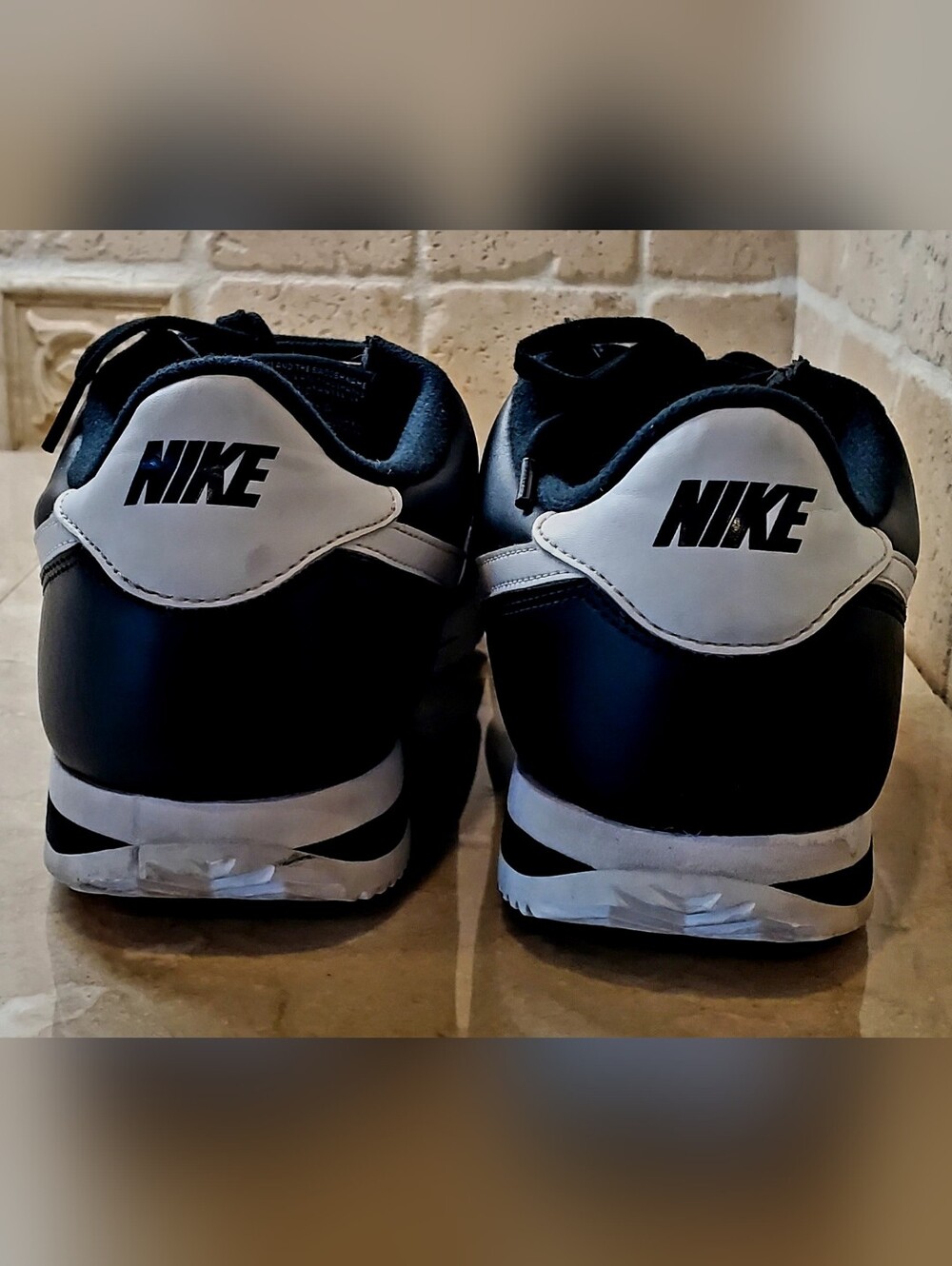 Nike Men’s Cortez Classic Black/White Low-Top Sneaker Size 11.5 - Picture 7 of 13
